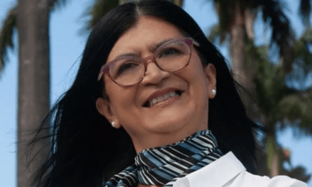 Ron Santa Teresa tiene cara de mujer