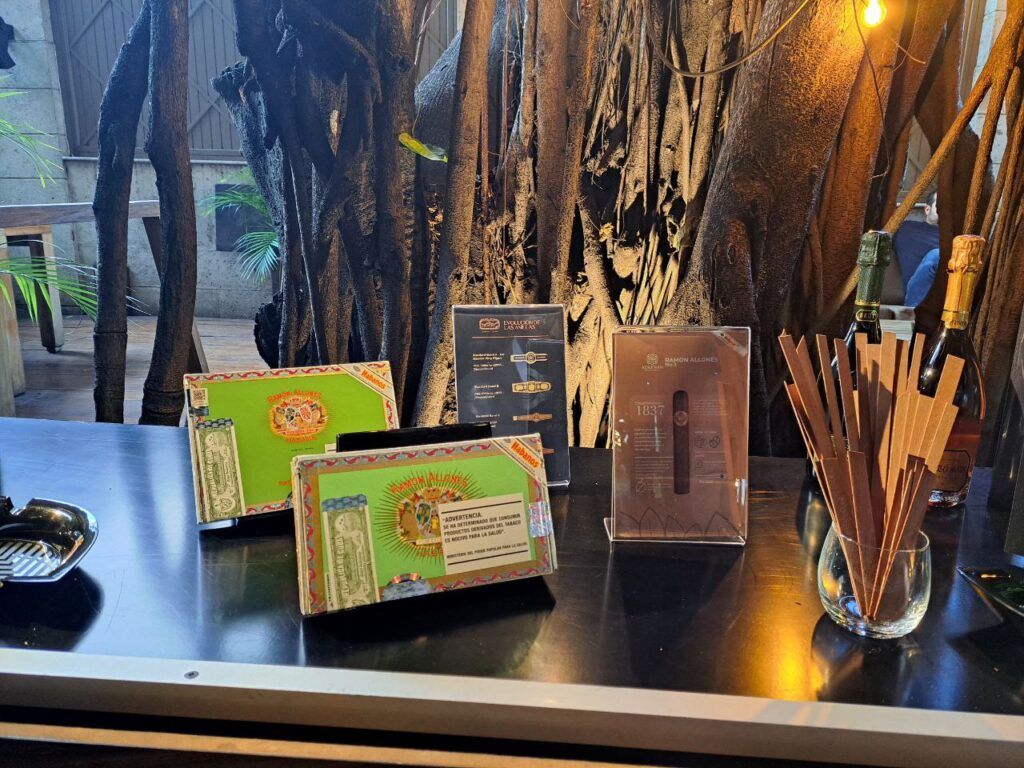 Habanos Terrace