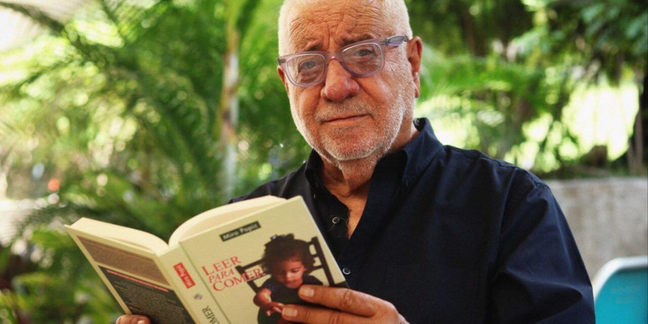 Miro, ahora nos pone a leer para comer