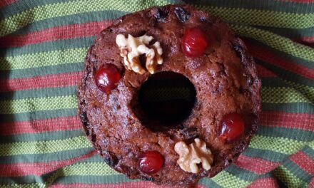 Torta negra: el olor de la Navidad que sale del horno