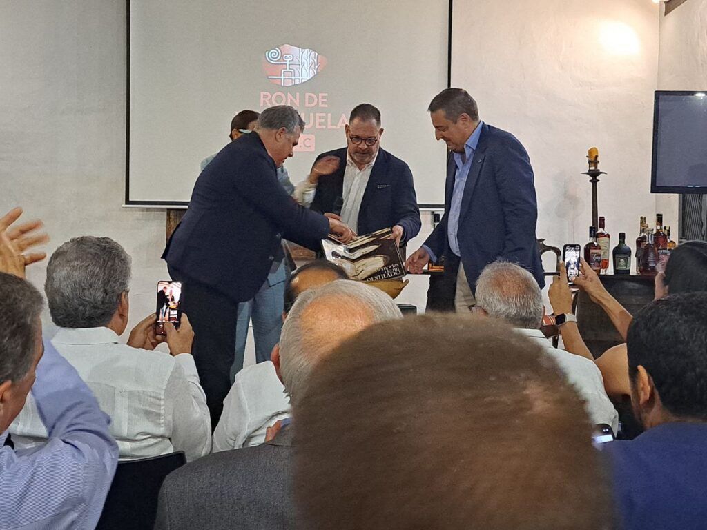 Libro del ron