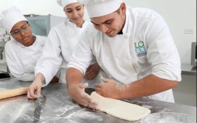 Via Appia becará a un estudiante de la Certificación de Cocina en LAGA